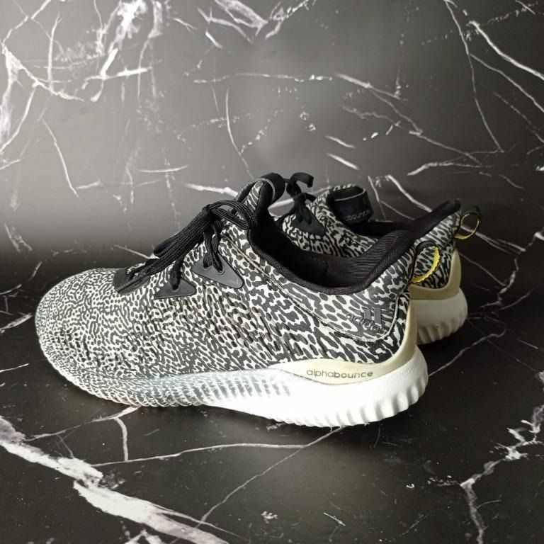 adidas alphabounce black and white