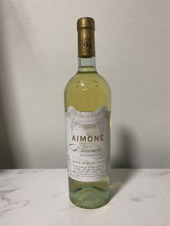 Aimone Bianco white whine