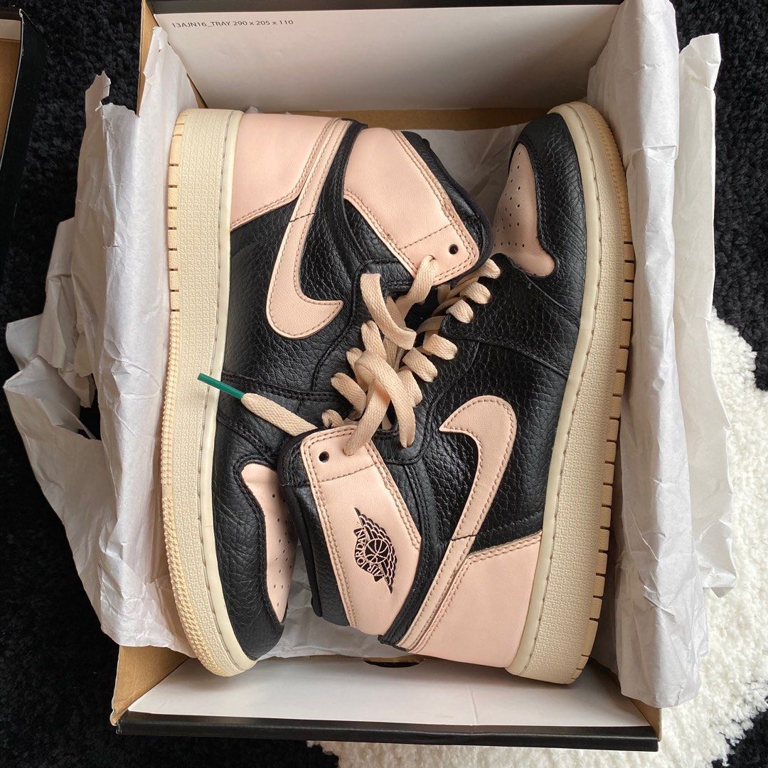 aj1 crimson tint