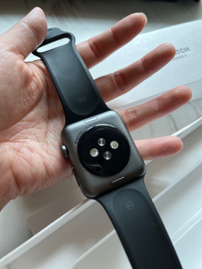 Series 3 apple watch clearance 42mm used