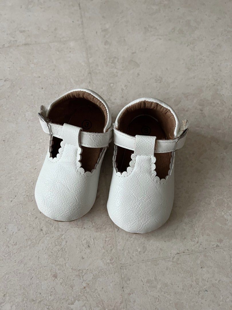 Baby soft sole shoes