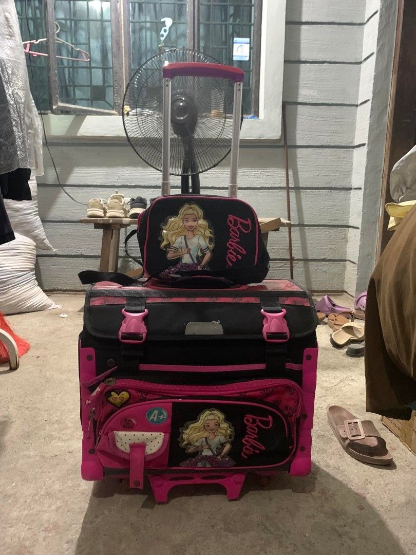 Disney Barbie 56 cm ABS Hard Sided Kids Checkin Luggage - Trolley/Travel/Tourist  Bags (Humpy Dumpty), Pink : Amazon.in: Fashion