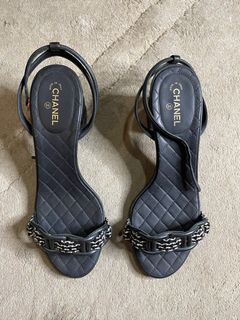 Black Chanel Quilted block heel sandals Size 39