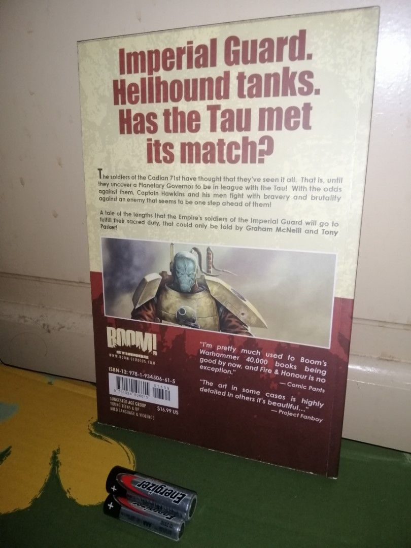 Manuel Imperial Munitorum Warhammer 40K - Hardback - Graham McNeill - RARE - Occasion