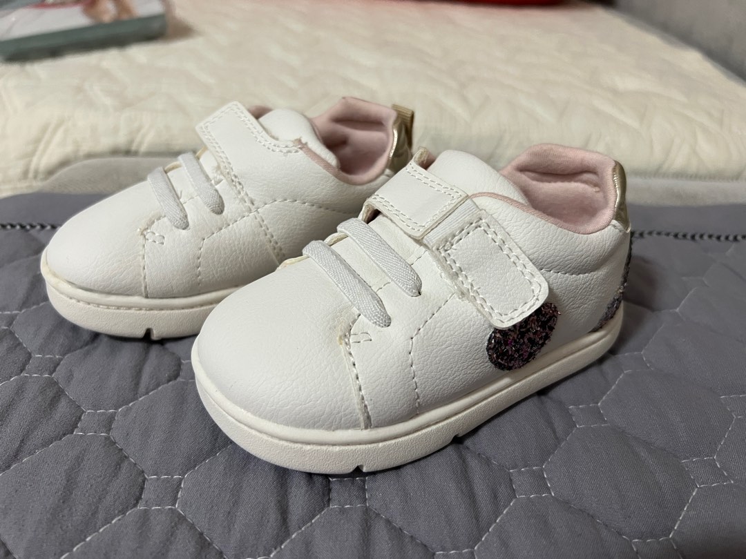 Carters baby shoes for walking 2025