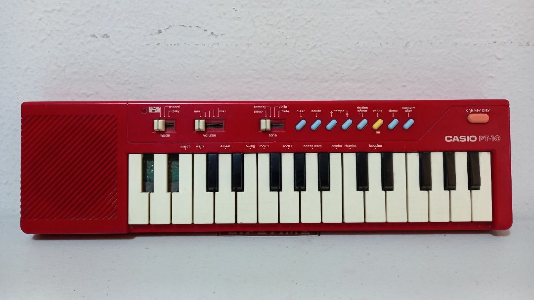 Casio PT 10 Mini Synthesizer Portable Keyboard