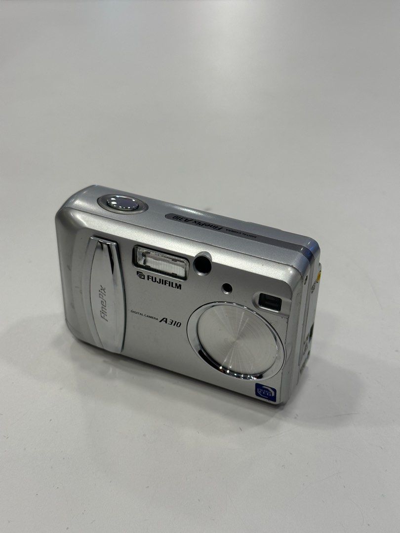 FUJIFILM finepix A310 - デジタルカメラ