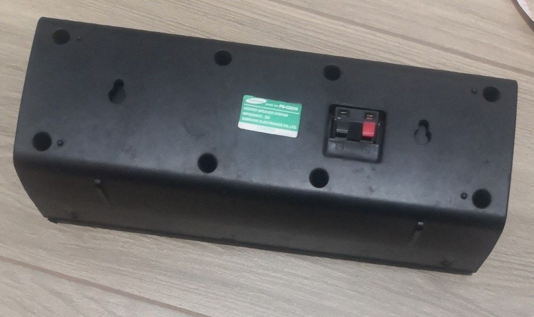 Center speaker sytem 1pc (Category: Soundbars, Speakers & Amplifiers) located in Cavite. Submitted by Combiishop (Listing ID 1246829189, Image 3). Description: .