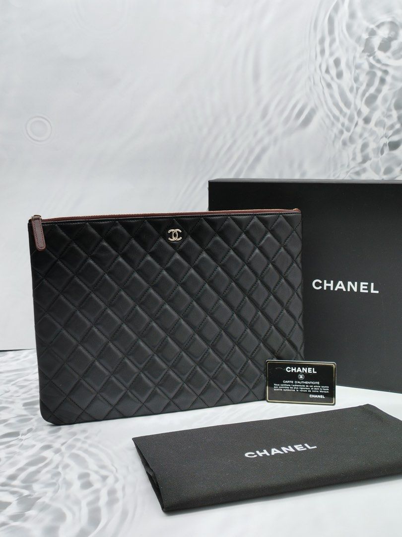 CHANEL BLACK QUILTED LAMBSKIN LEATHER LARGE O-CASE ZIP POUCH -FULL SET
