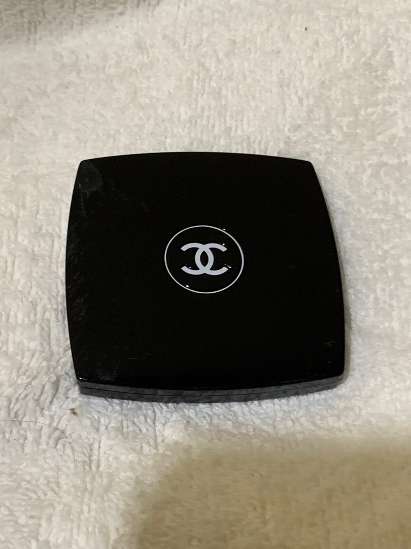 Chanel mirror, Women's Fashion, Watches & Accessories, Other ...