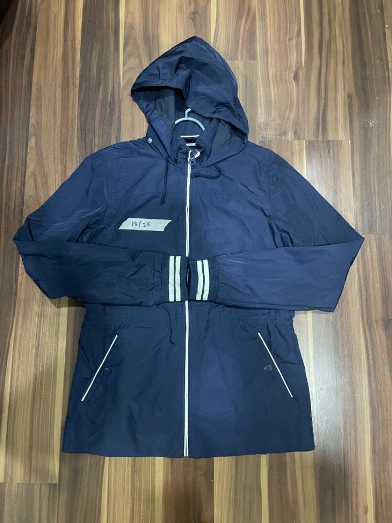 Tommy hilfiger navy blue windbreaker on sale