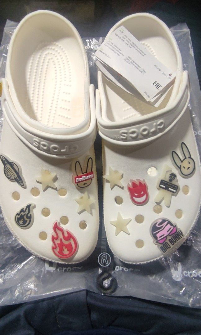 Crocs x on sale bad bunny