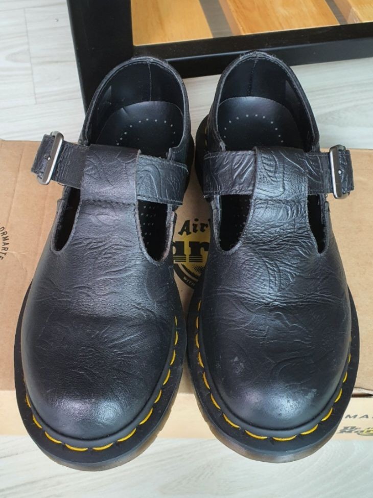 売り本物Dr.Martiens POLLEY EMBOSS UK3 靴