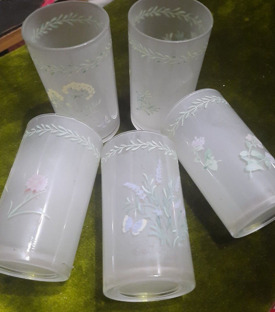 Drinking glasses frosted 4.5" floral pattern 5 pcs available (Category: Other Kitchenware & Tableware) located in Manila. Submitted by luckycharm_215 (Listing ID 1246864003, Image 1). Description: 115 per piece or take all for discounted price.