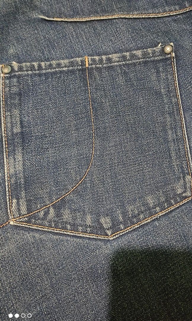 Edwin function (Category: Jeans) located in Muar. Submitted by anipanif98 (Listing ID 1246933079, Image 3). Description: edwin function,size32..seluar masih cntik..blom pernah dipakai..harga siap pos..minat wassap 0134925738.