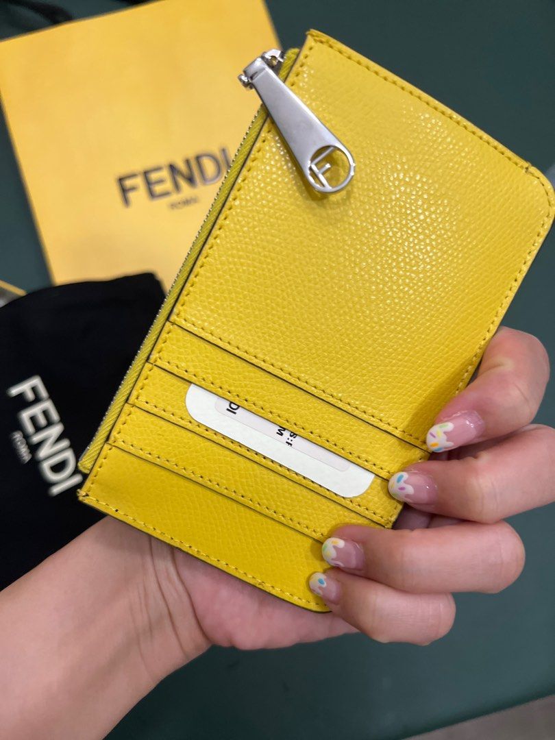 全新）Fendi 鑰匙包卡片套, 名牌, 手袋及銀包- Carousell