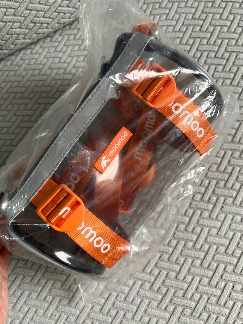 FUTU MOOMOO CYLINDER BAG, Hobbies & Toys, Memorabilia & Collectibles, Fan  Merchandise on Carousell