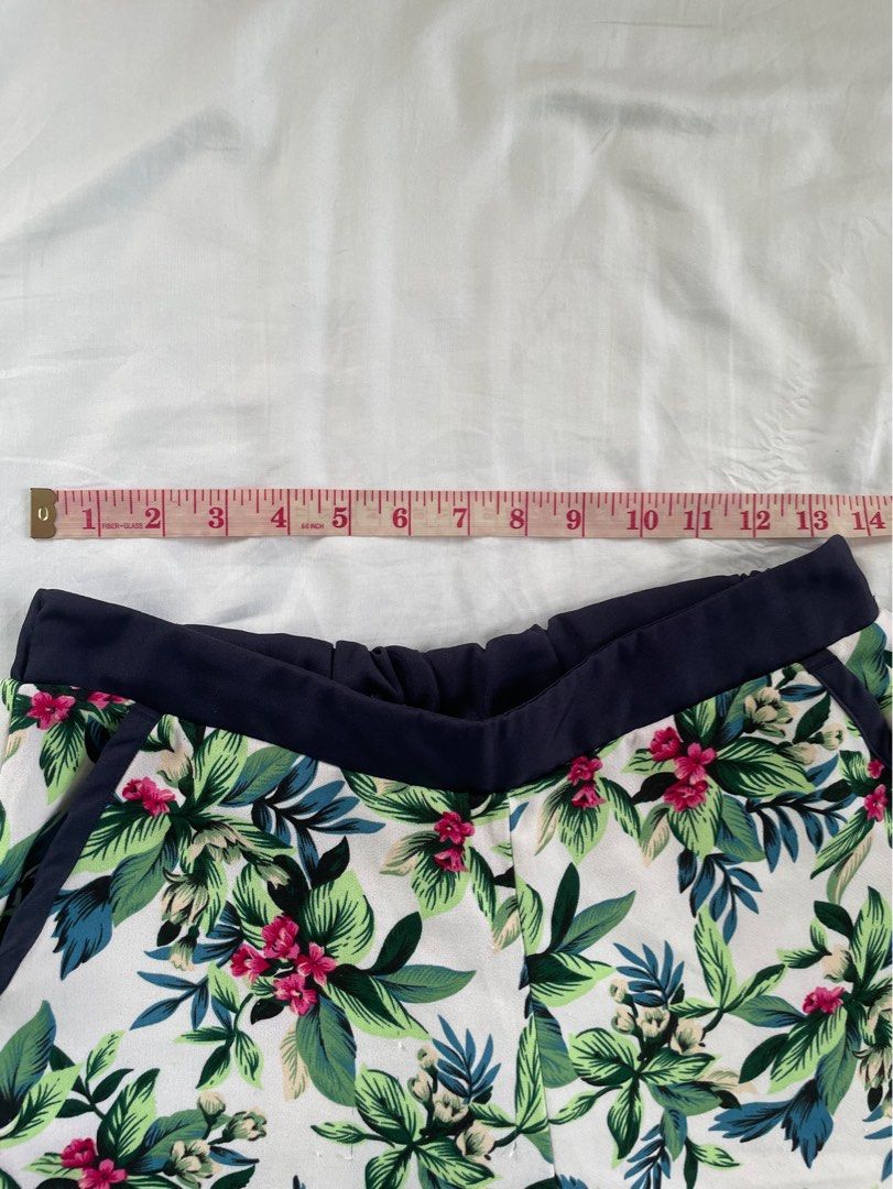 Garterized Printed Floral/Tropical Pants (Category: Other Bottoms) located in Bacolod City. Submitted by visionboard_ (Listing ID 1246891351, Image 2). Description: (Measurements laid flat can be seen on the photos) Waist: fits 27”-28” Garterized Length: 33” .