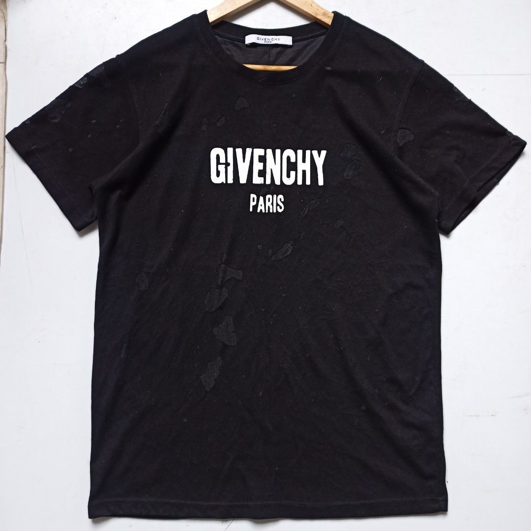 Givenchy black tee 2025