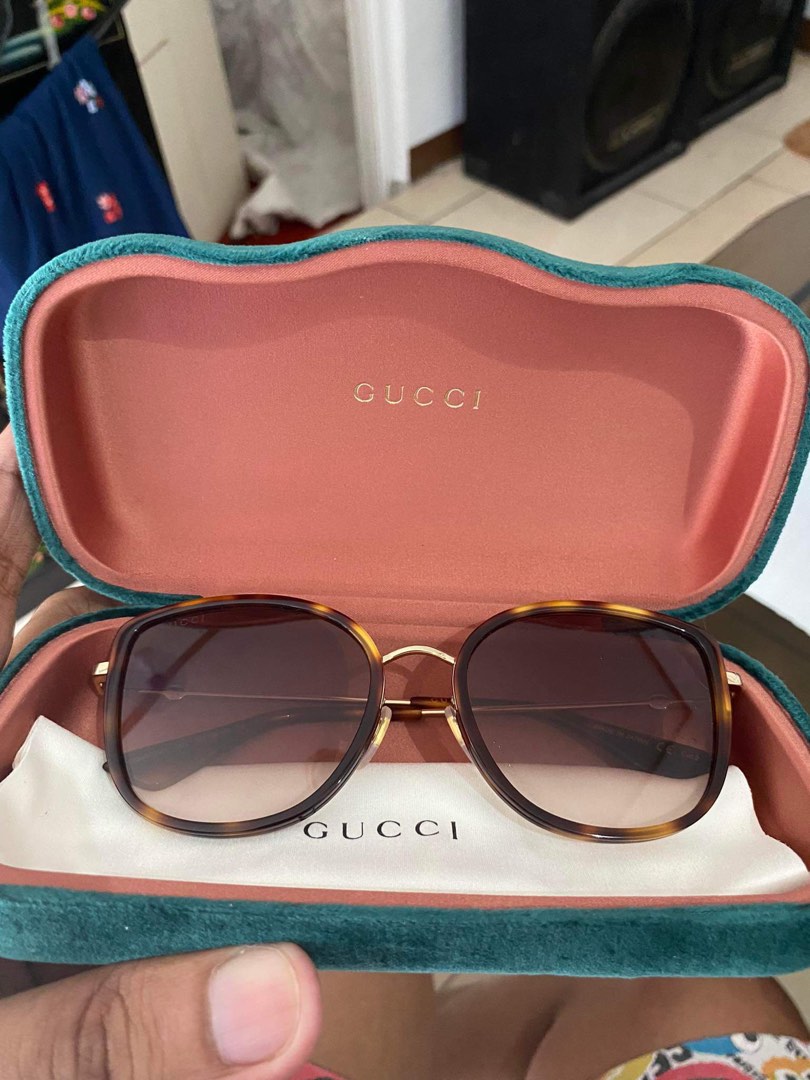 GUCCI SHADES on Carousell