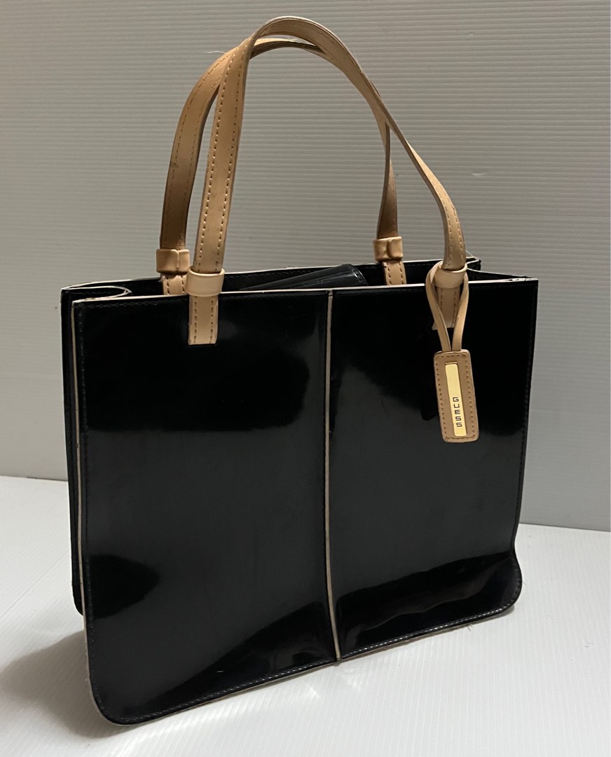 Patent leather crossbody bag GUESS Black in Patent leather - 39552226