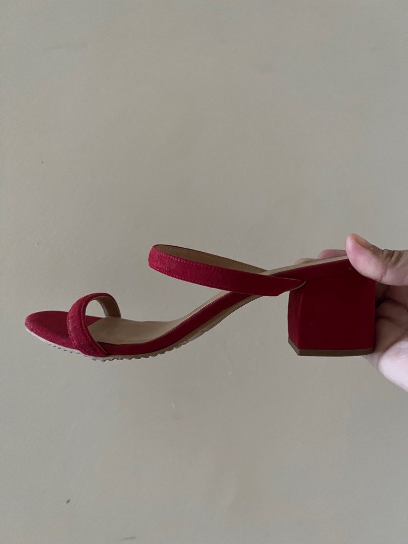 Heatwave ZALORA block heels Women s Fashion Footwear Heels on Carousell