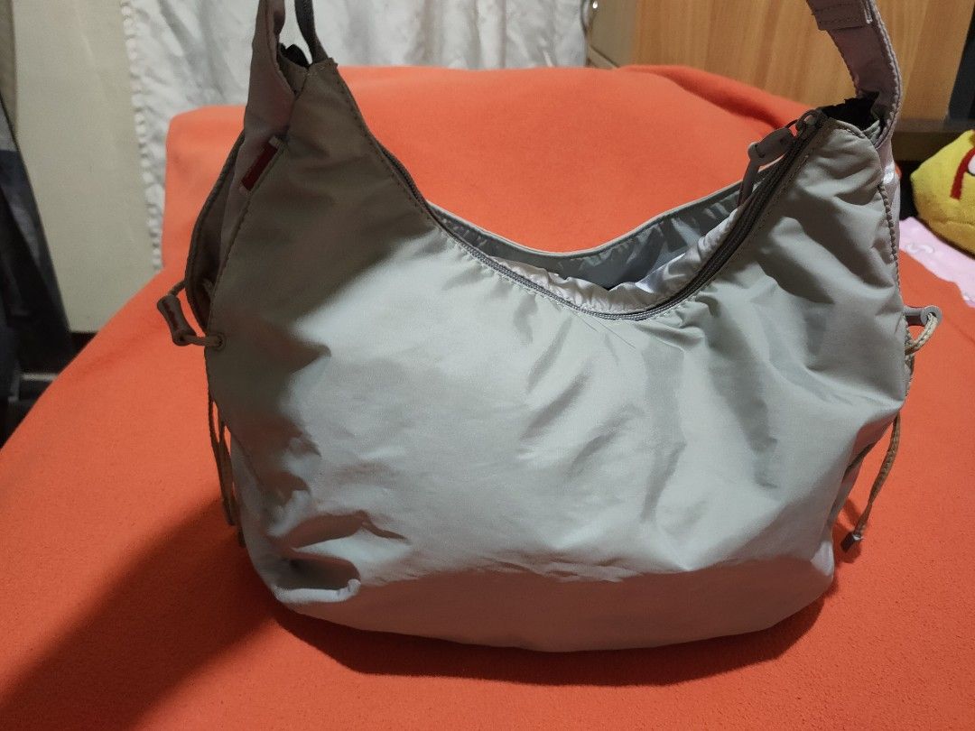 Lightweight hobo sales bag