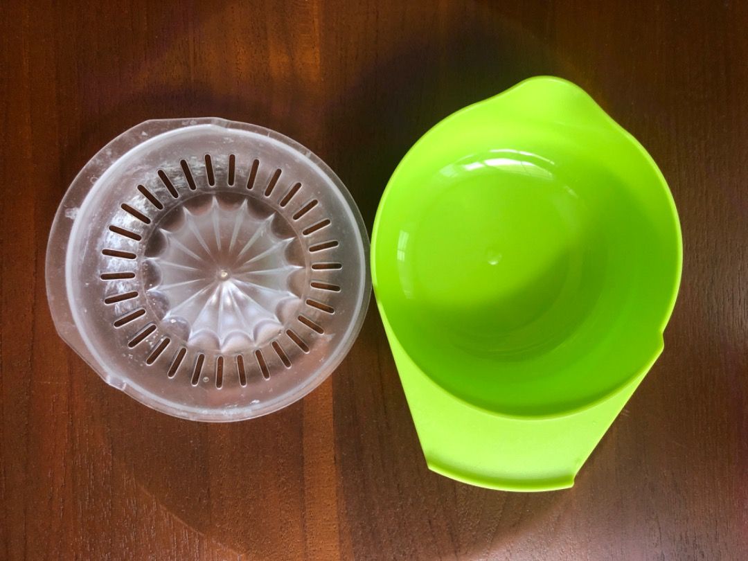 IKEA Green Lemon Squeezer with Pour Spout, Everything Else on Carousell