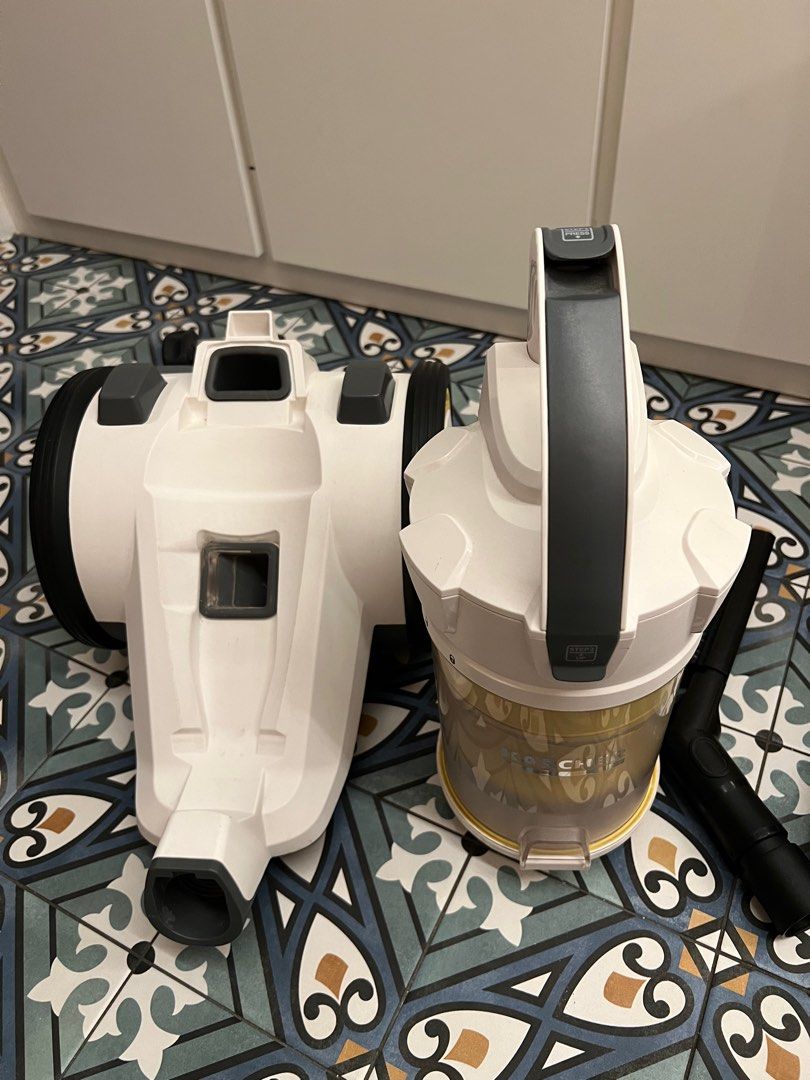 Karcher VC3 Premium Plus bagless Vacuum Cleaner, TV & Home Appliances ...