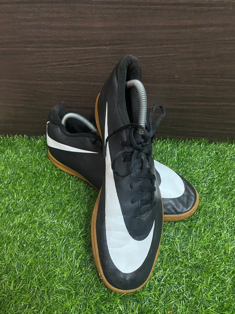 kasut futsal nike 2020