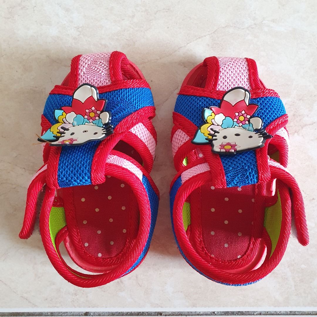 Toddler girl size 8 flip flops 2025