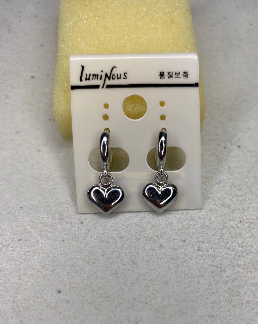 LV Eclipse Earrings, Women's Fashion, Jewelry & Organisers, Earrings on  Carousell