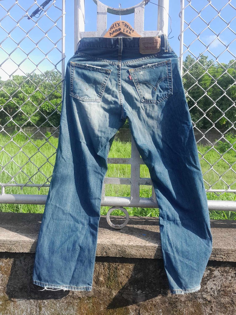 Levis 567 loose boot cut jeans on sale