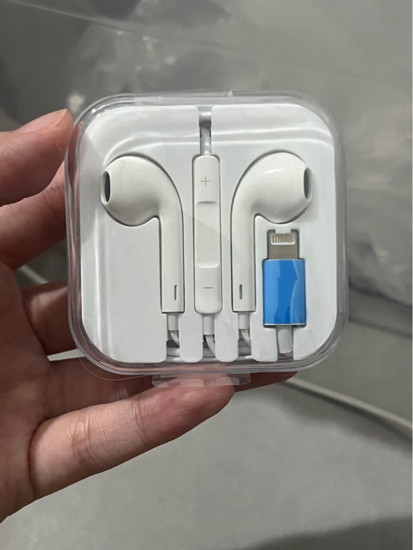 Lightning Earphones, Audio, Earphones on Carousell