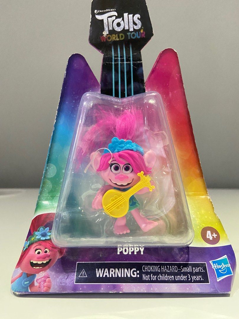 SALE Trolls DreamWorks World Tour Poppy, Collectible Doll with Ukulele ...