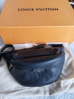 Louis Vuitton monogram galaxy messenger bag, Luxury, Bags & Wallets on  Carousell