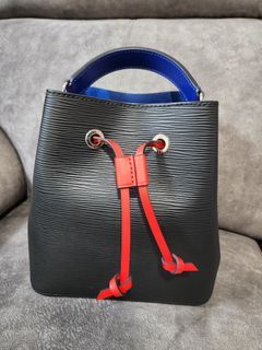 ON HAND: LV Neonoe PM size Monogram Shoulder Bag, Women's Fashion, Bags &  Wallets, Cross-body Bags on Carousell