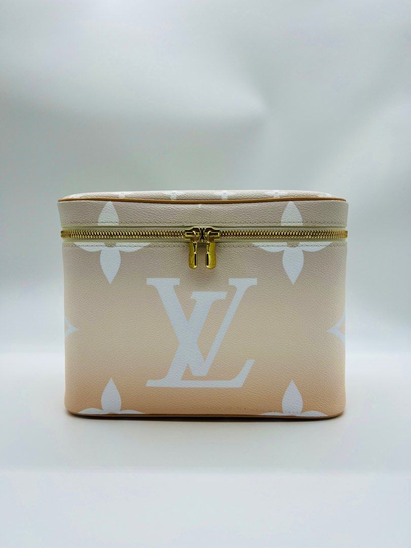 Louis Vuitton - Nice Vanity - By The Pool - Excellent Condition