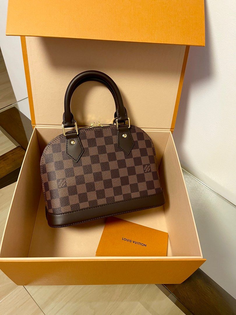 Lv alma shop bb bag