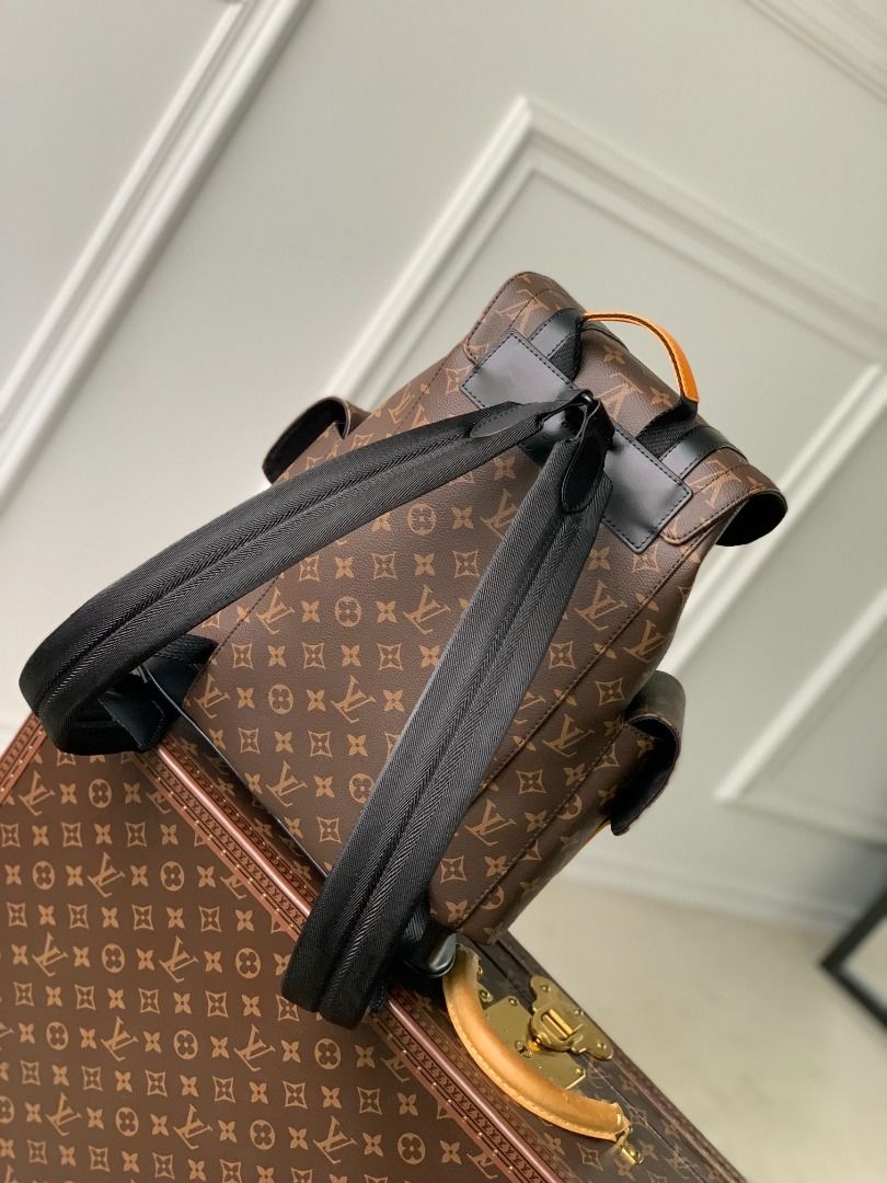 LOUIS VUITTON LV X SUPREME CHRISTOPHER BACKPACK 'EPI PM RED', Luxury, Bags  & Wallets on Carousell