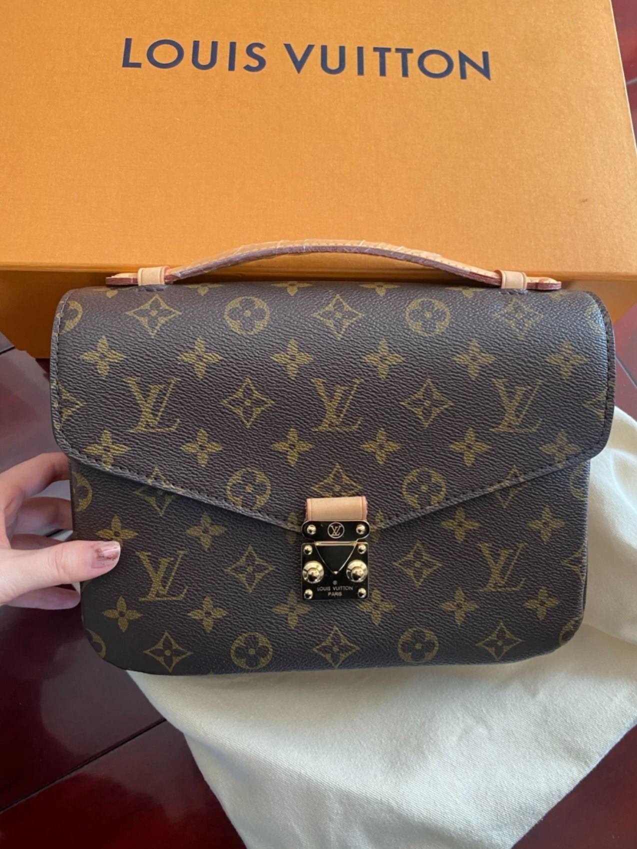 The lady bag lv top