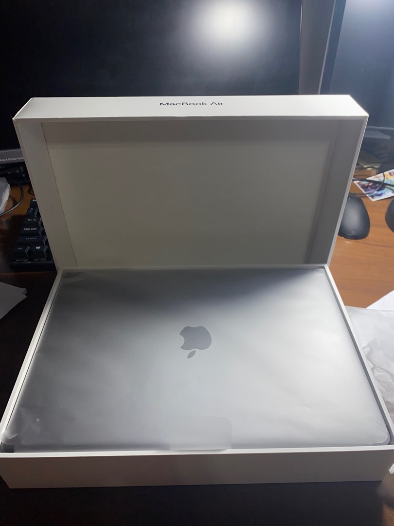 MacBook air 超帥太空灰i5-1.6G/8G/256G A1932 13吋, 電腦及科技產品
