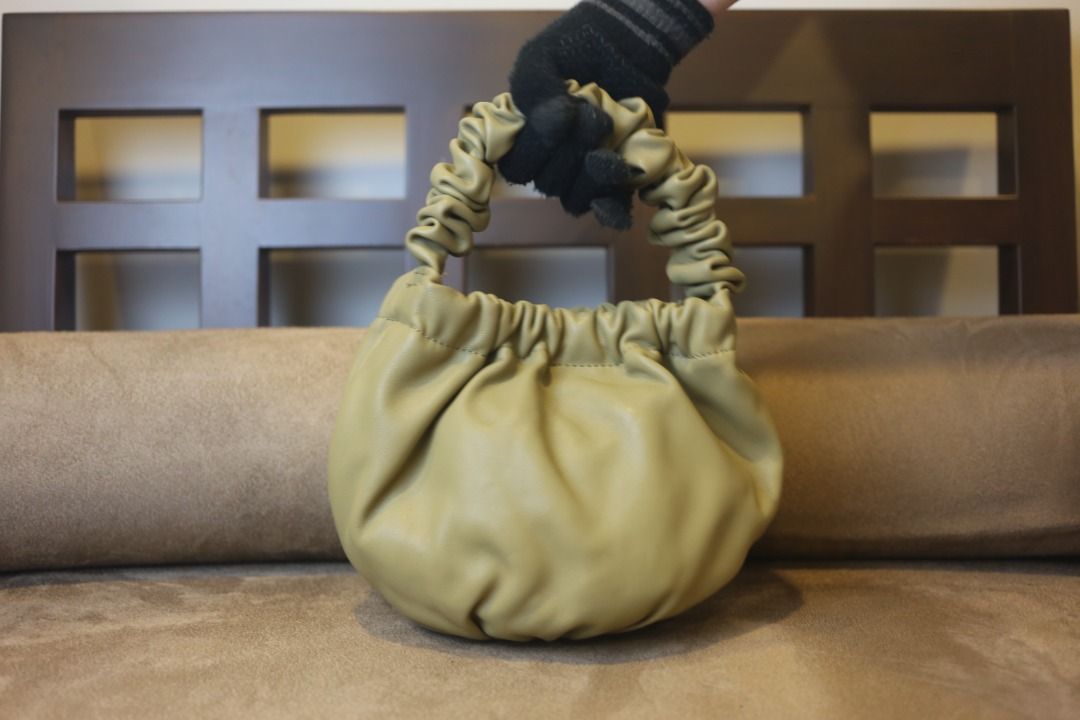 Mango sales ruched bag