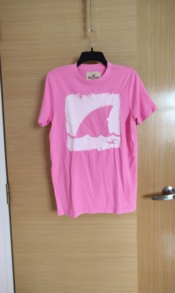 Hollister t store shirt pink
