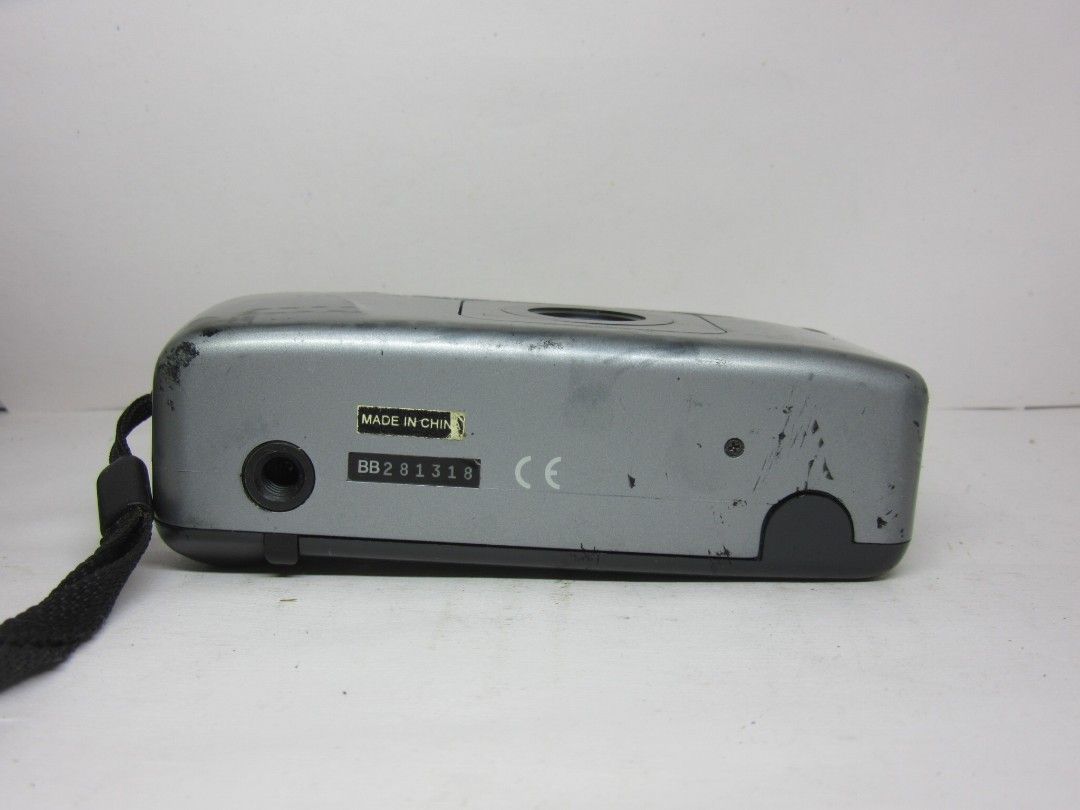 Mini compact 340 film camera (Category: Cameras) located in Las Pinas. Submitted by film101 (Listing ID 1246788501, Image 3). Description: ✨Mini Compact 340 FILM CAMERA ✨looks like konica big mini Inclusion :straps only ✨Run by cr123A x1 pc ✨CONDITION OF CAMERA 🔸meter working 🔸Shutter working 🔸Flash working 🔸Aperture snaps 🔸Viewfinder clean 🔸External protector glass missing(check pics) doesn't affect electronic condition Cosmetics cond. Che