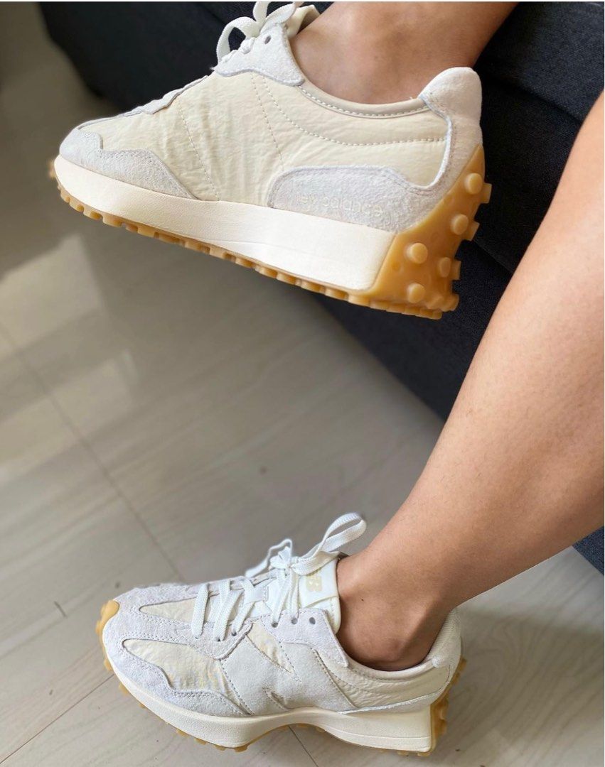 New balance 327 best sale fcb