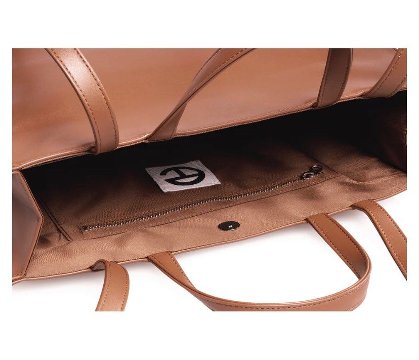 Tan medium hotsell telfar bag