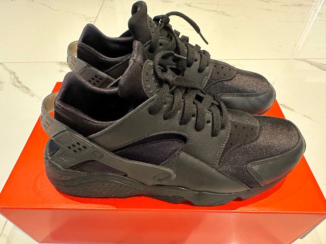 triple black hurache