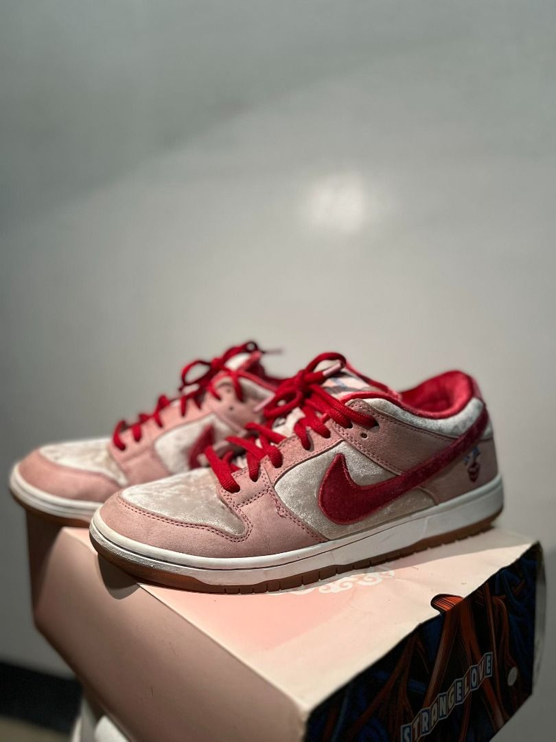 sb dunk strangelove