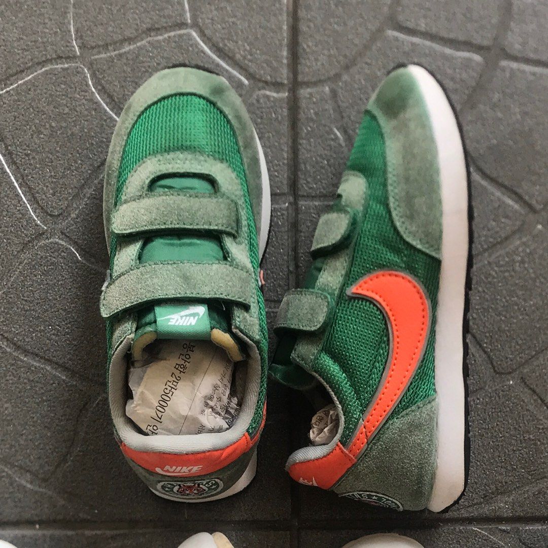 Nike stranger things kids sales